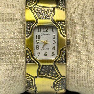 3/$30 Geneva Watch Gold Tone Women Pebbled Texture Cuff Band New Battery 6.75"